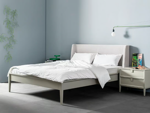 ARTAYO - Double bed with upholstered headboard _ Sudbrock Möbelhandwerk